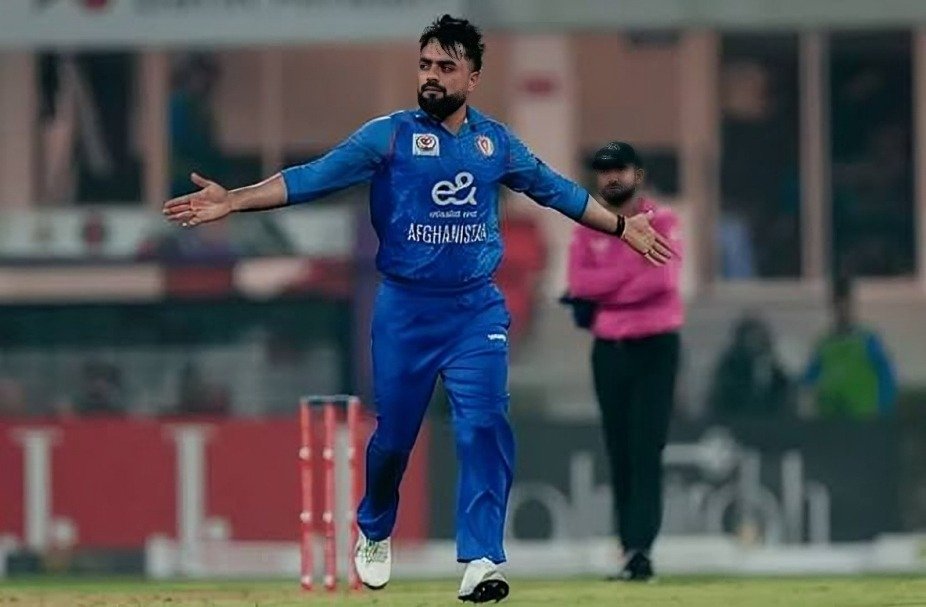 Top 5 Youngest Bowlers to Get 300 International Wickets - Sports Samrath
