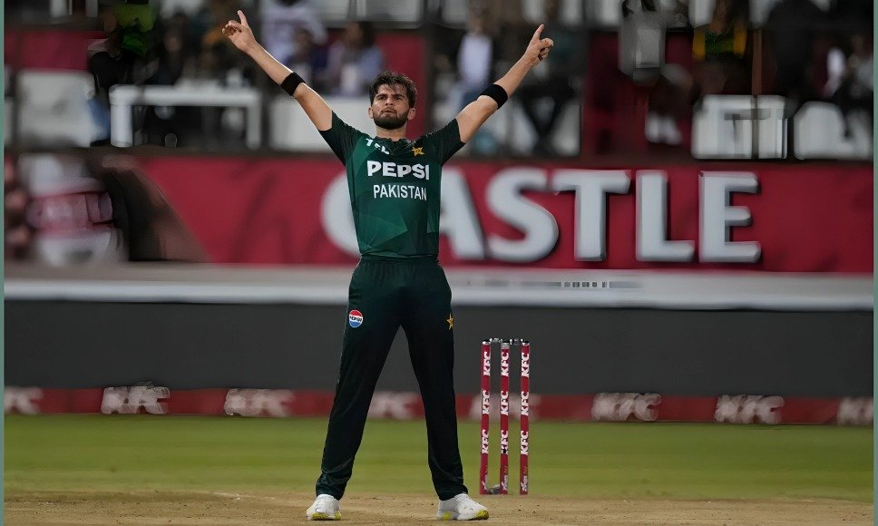 Top 5 Youngest Bowlers to Get 300 International Wickets - Sports Samrath