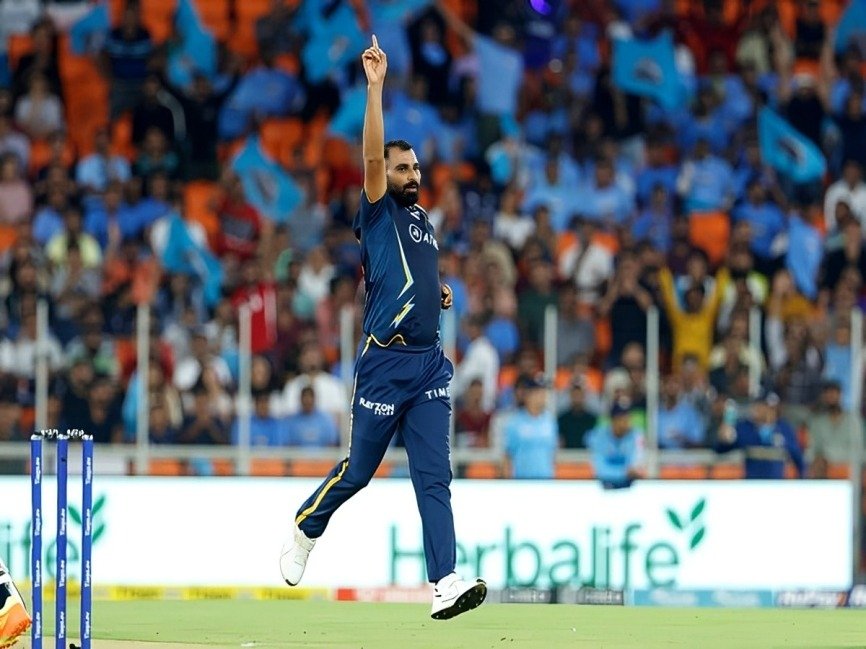 Top 5 bowlers with the most powerplay wickets in an IPL 6 Top 5 bowlers with the most powerplay wickets in an IPL - Sports Samrath