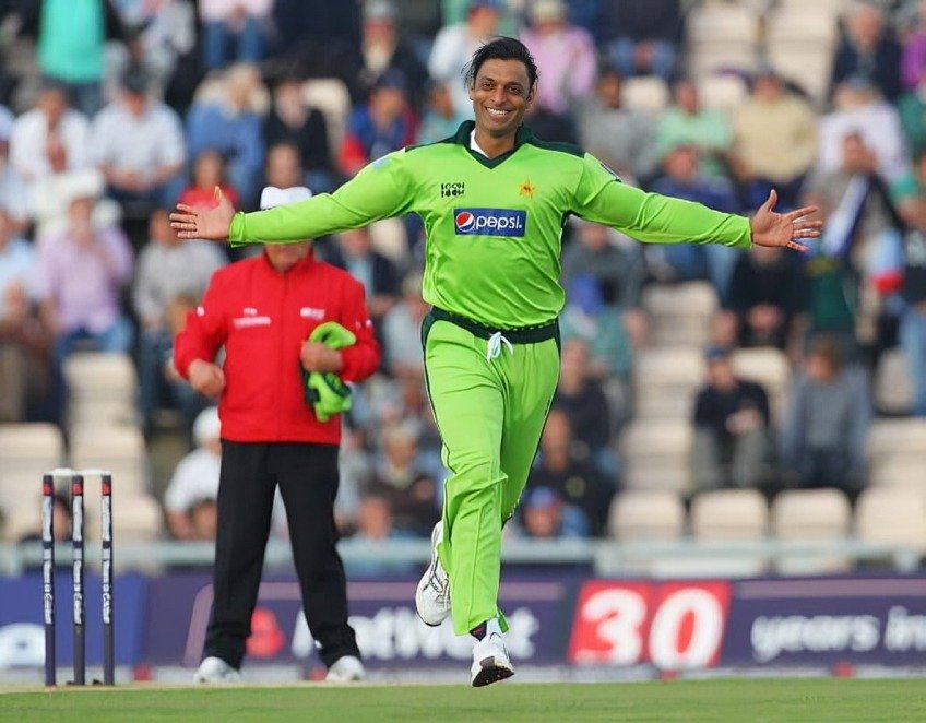 Top 5 Best Yorkers in Cricket History 7 Top 5 Best Yorkers in Cricket History - Sports Samrath