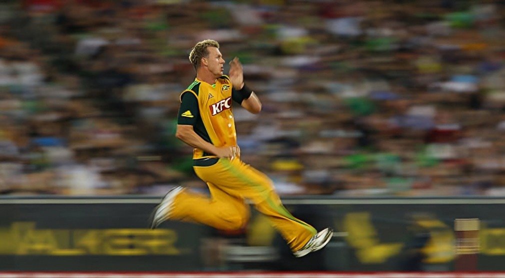 Top 5 Fastest Bowlers in International Cricket History 4 Top 5 Fastest Bowlers in International Cricket History - Sports Samrath