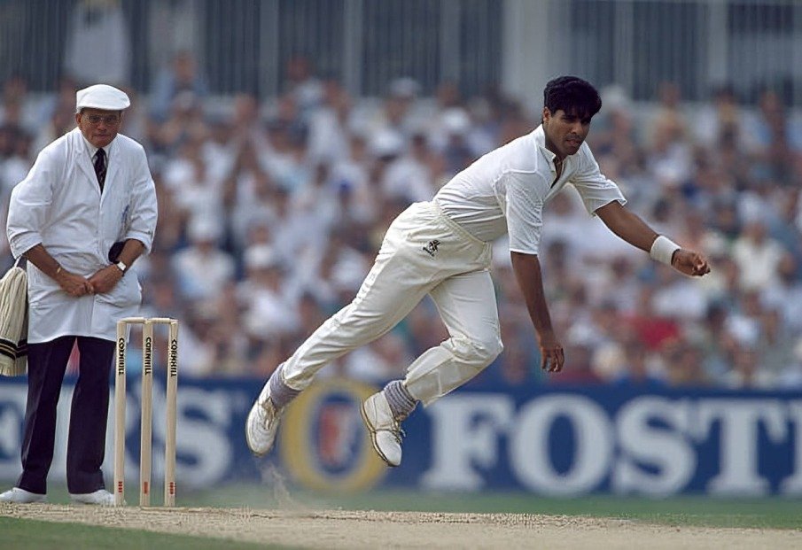 Top 5 Best Yorkers in Cricket History 4 Top 5 Best Yorkers in Cricket History - Sports Samrath