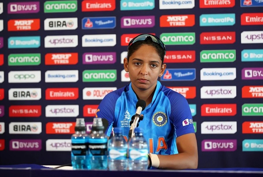 Top 5 Legendary Women Cricketers Who Might Play Their Last T20 World Cup 2026 7 Top 5 Legendary Women Cricketers Who Might Play Their Last T20 World Cup 2026 - Sports Samrath