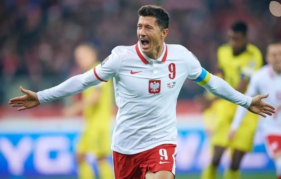 Top 10 Footballers with the Most Goals in International Competitions (2026) 8 Top 10 Footballers with the Most Goals in International Competitions (2026) - Sports Samrath