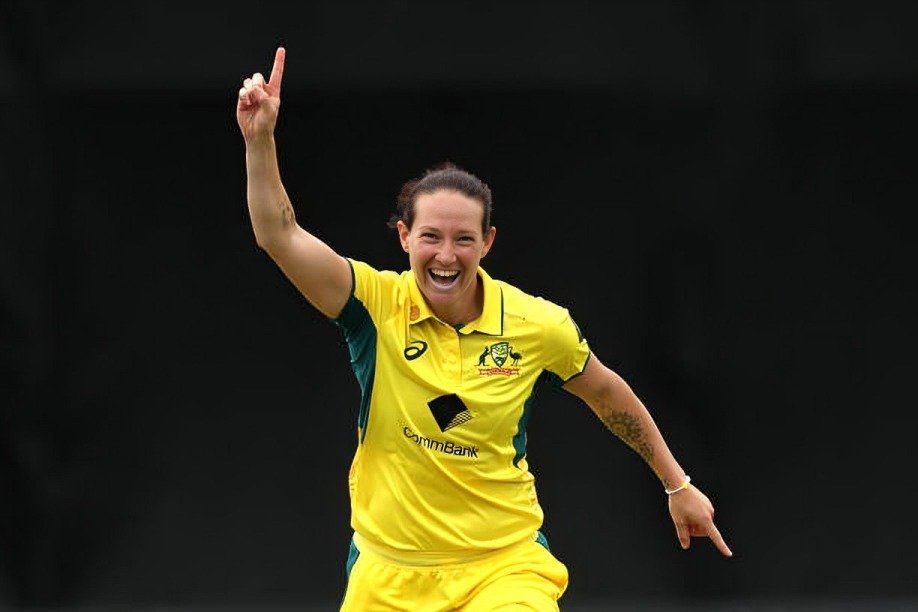 Top 5 Legendary Women Cricketers Who Might Play Their Last T20 World Cup 2026 5 Top 5 Legendary Women Cricketers Who Might Play Their Last T20 World Cup 2026 - Sports Samrath