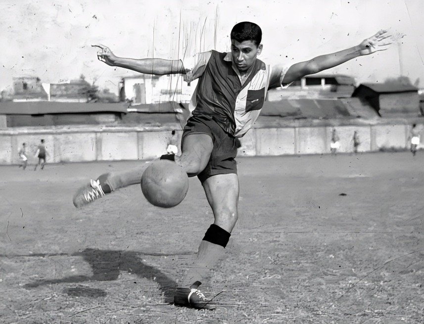 Top 10 Indian Football Legends Who Shaped the Sport 4 Top 10 Indian Football Legends Who Shaped the Sport - Sports Samrath