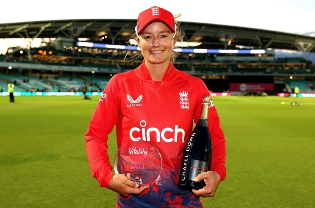 Top 10 Most Beautiful Female Cricketers 4 Most Beautiful Female Cricketers