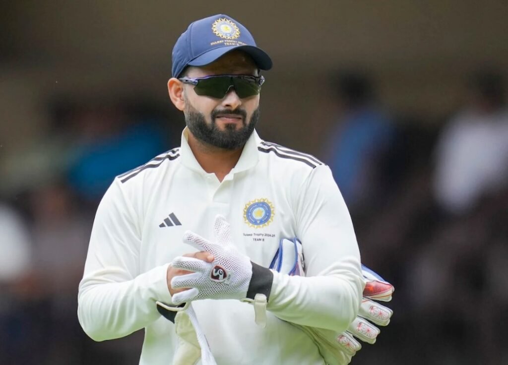 Top 10 Wicketkeepers with Most Dismissals in the Border-Gavaskar Trophy 9 Wicketkeepers with Most Dismissals in the Border-Gavaskar Trophy