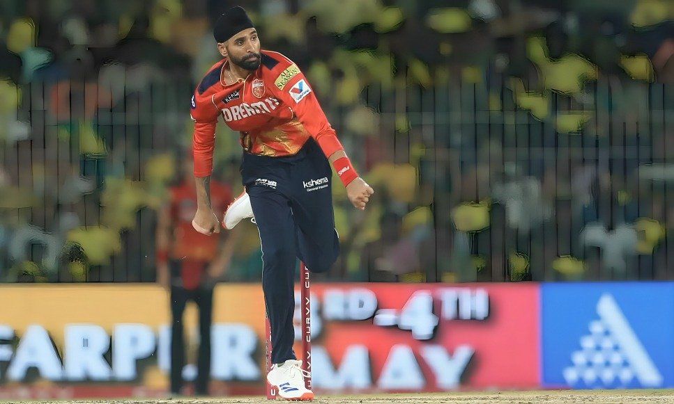 Top 10 Bowlers With Best Economy Rates in Indian Premier League 4 Top 10 Bowlers With Best Economy Rates in Indian Premier League - Sports Samrath