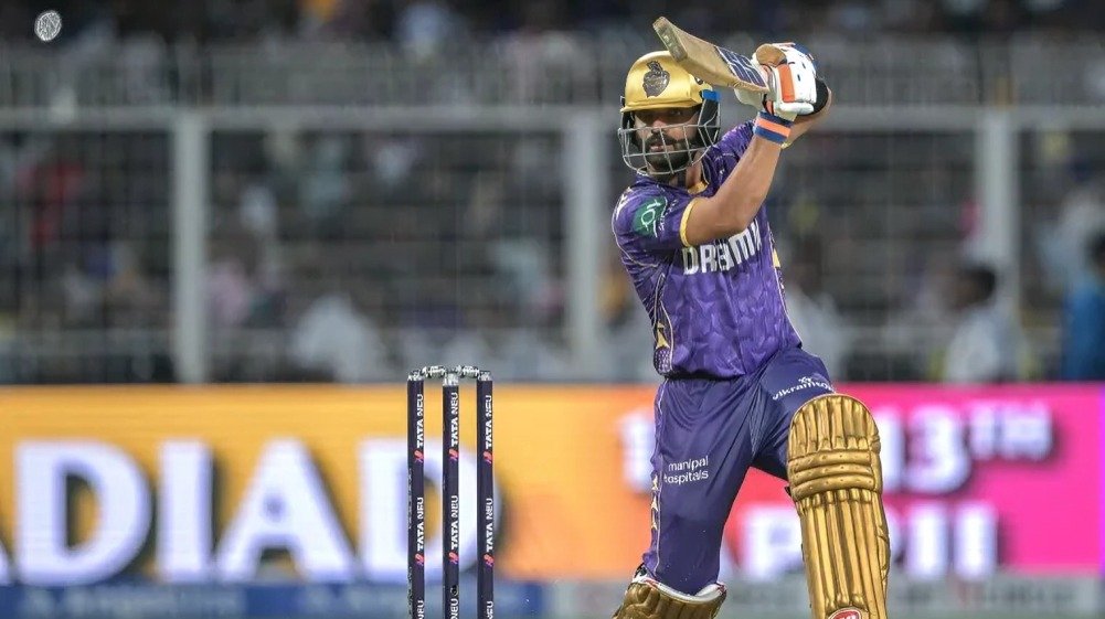 Top 10 Most Dot Balls Played By a Batsman in IPL - Sports Samrath