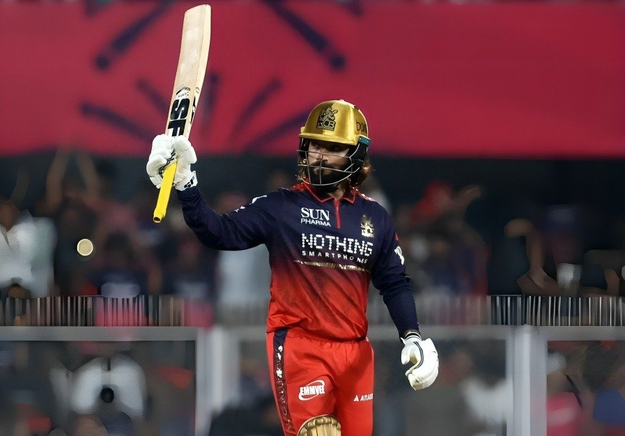 Top 10 Batsmen With Highest Strike Rates in IPL 8 Top 10 Batsmen With Highest Strike Rates in IPL - Sports Samrath