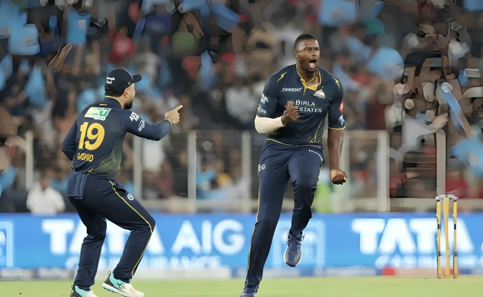 Top 10 Bowlers With Best Economy Rates in Indian Premier League 5 Top 10 Bowlers With Best Economy Rates in Indian Premier League - Sports Samrath