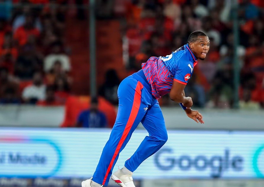 Top 10 Bowlers With Best Economy Rates in Indian Premier League 10 Top 10 Bowlers With Best Economy Rates in Indian Premier League - Sports Samrath
