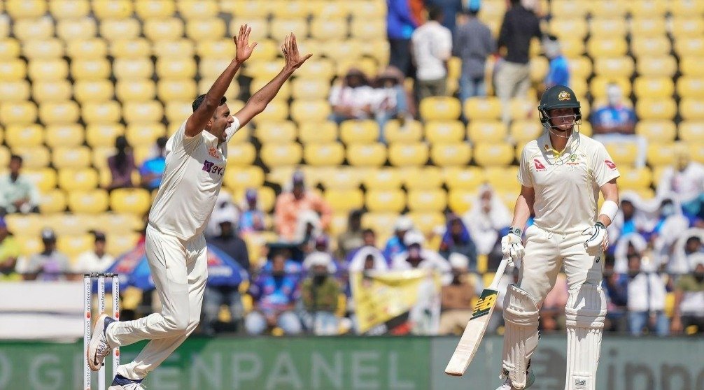 Top 10 Lowest Totals in the Border-Gavaskar Trophy - Sports Samrath