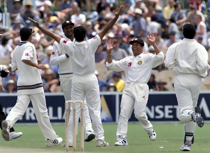 Top 10 Lowest Totals in the Border-Gavaskar Trophy - Sports Samrath