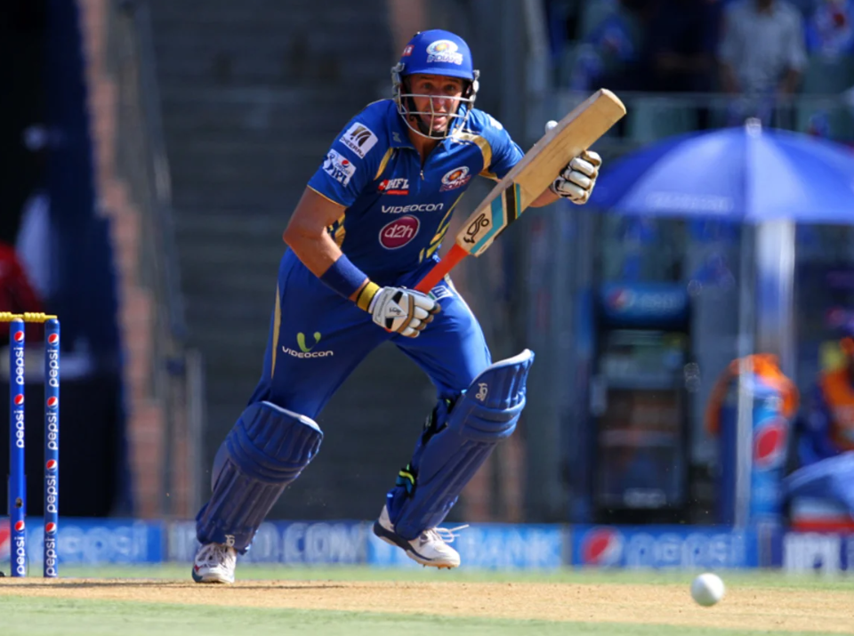 Top 10 Fastest Players to Complete 1000 Runs in IPL 5 Top 10 Fastest Players to Complete 1000 Runs in IPL