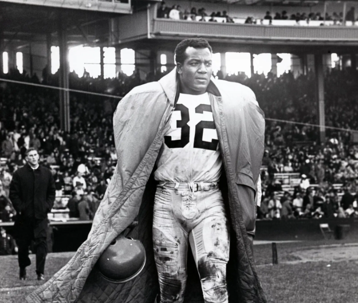 Top 10 Best Running Backs in NFL History 5 Top 10 Best Running Backs in NFL History