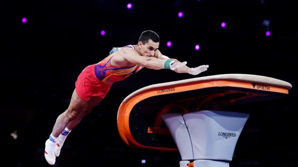 Top 10 Best Gymnasts of All time 5 Best Gymnasts