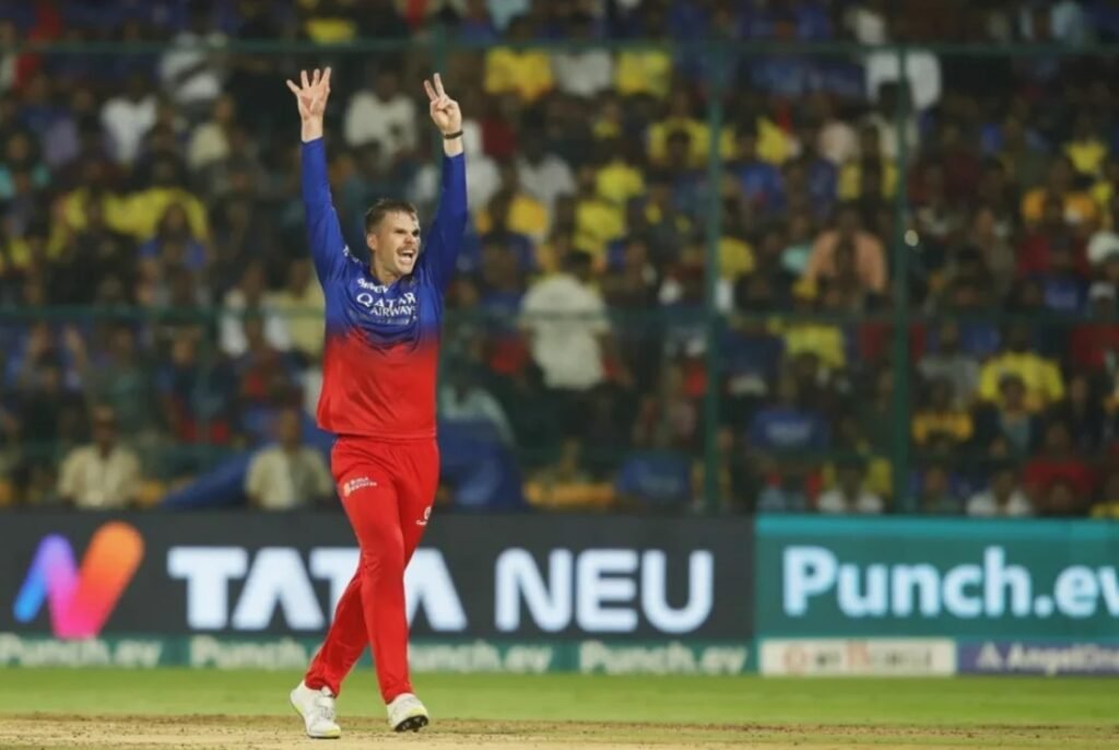 Top 10 Fastest Bowlers in IPL 2025 4 Fastest Bowlers in IPL 2025