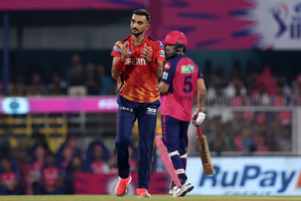 Top 10 Bowlers to Watch in IPL 2025 3 Bowlers to Watch in IPL 2025