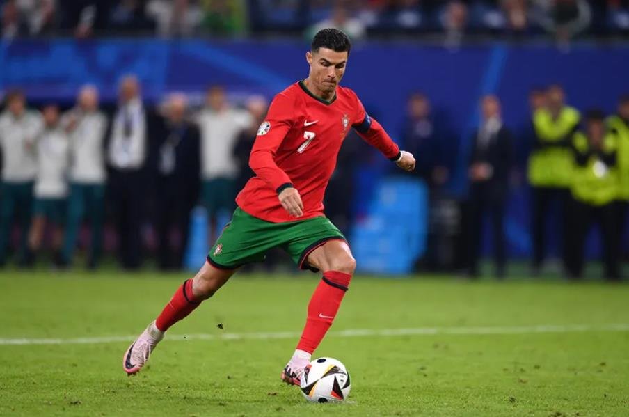 Top 10 Highest Goalscorers of all time 7 Highest Goalscorers of all time