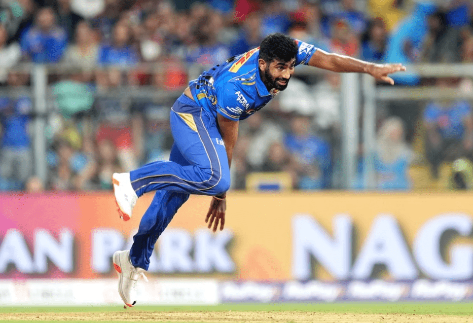 Top 5 Bowlers With Most 4-Wicket Hauls in IPL 3 Top 5 Bowlers With Most 4-Wicket Hauls in IPL