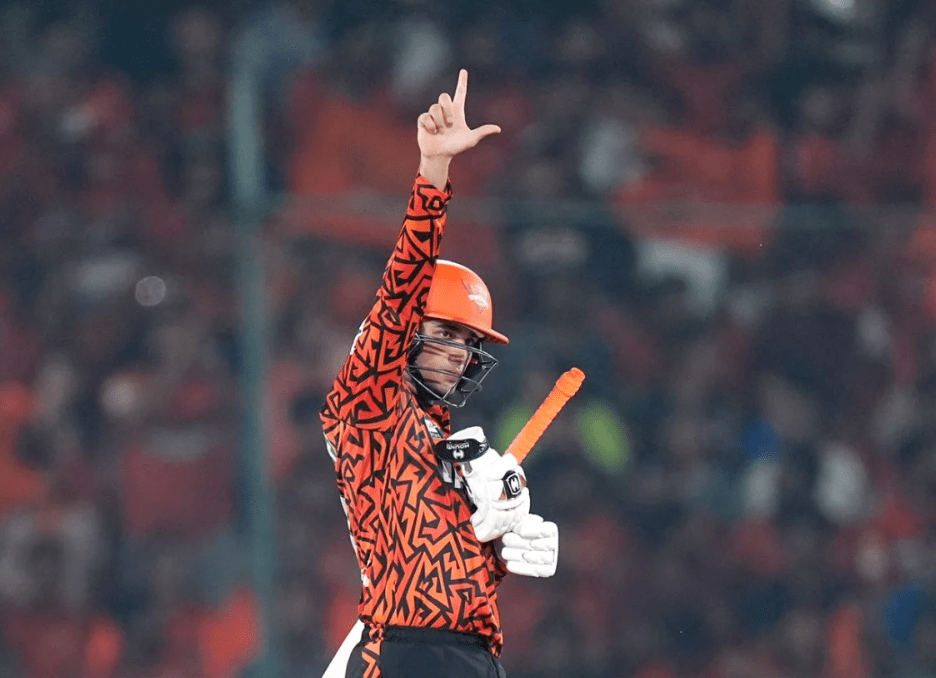 Top 5 Fastest Centuries by an Indian in IPL 4 Top 5 Fastest Centuries by an Indian in IPL