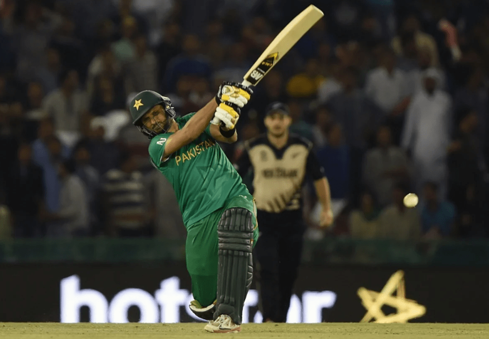 Top 5 Batsmen With Highest Career Strike Rate in ODI