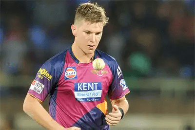 Top 5 Best Bowling figures in IPL 5 Top 5 Best Bowling figures in IPL