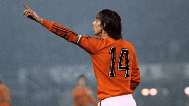 Top 10 Players With Most Assists In Football History 9 Top 10 Players With Most Assists In Football History