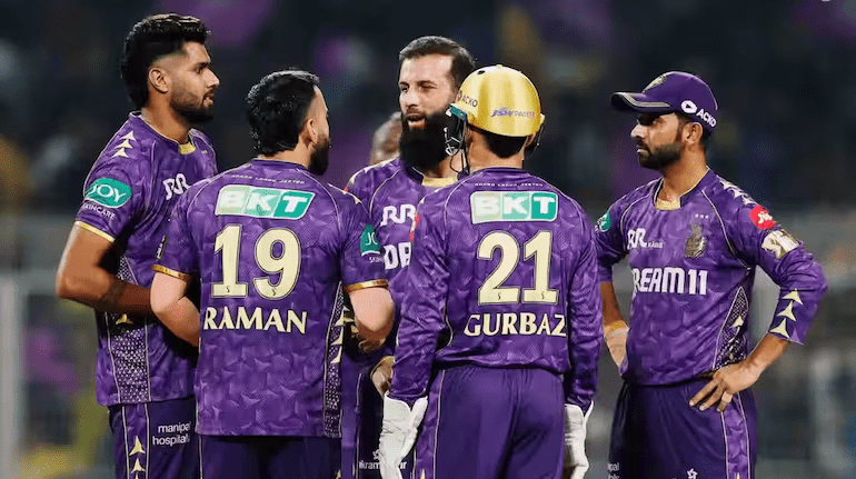 IPL Playoffs Drama Unfolds: GT, RCB, and MI in a 3-Way Showdown for 2 Spots 8 IPL Playoffs Drama Unfolds: GT, RCB, and MI in a 3-Way Showdown for 2 Spots