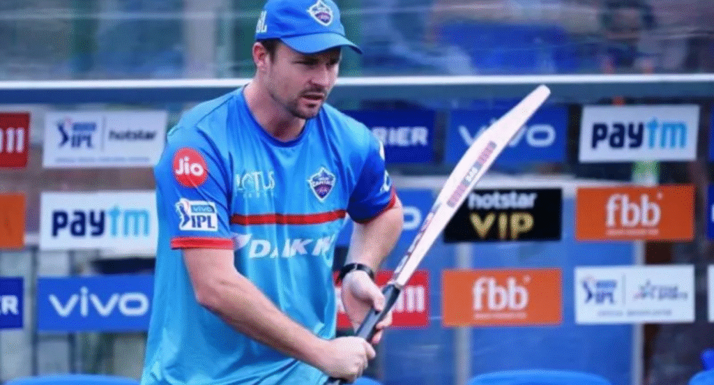 Top 5 Players Who were Signed but Never Got a Single Game in the IPL 4 Top 5 Players Who were Signed but Never Got a Single Game in the IPL