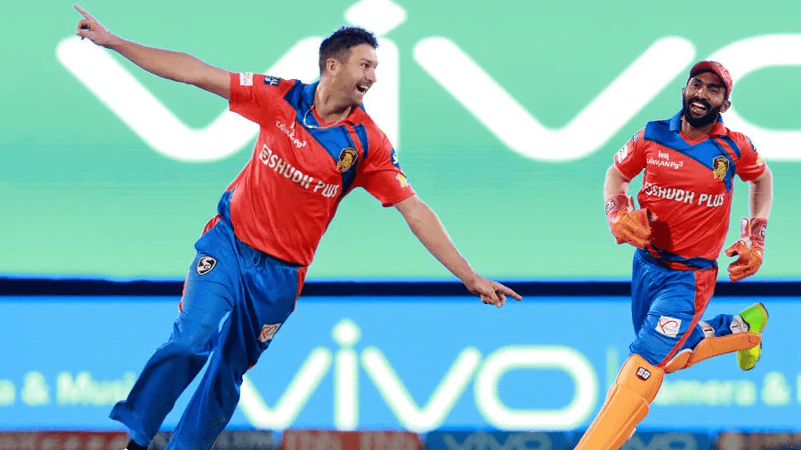 Top 5 Times a Hat-trick Completely Flipped the Match in IPL 3 Top 5 Times a Hat-trick Completely Flipped the Match in IPL