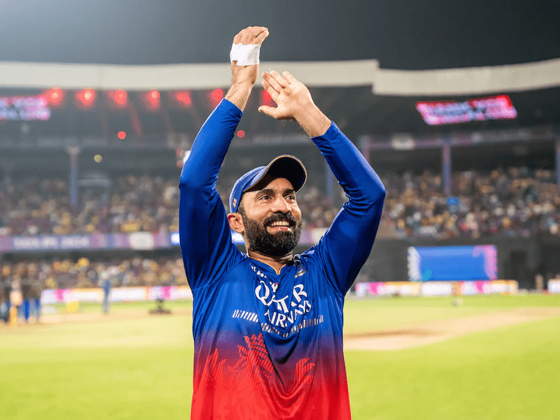 Top 5 IPL Batters with the Most Last-Over Finishes 3 Top 5 IPL Batters with the Most Last-Over Finishes