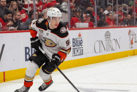 Top 5 Rising Players in Men’s Ice Hockey: Explosive Stars of 2025 6 Top 5 Rising Players in Men’s Ice Hockey: Explosive Stars of 2025