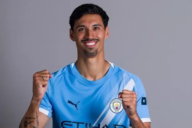 Top 10 Most Expensive Football Signings of the 2025/26 Season 6 Top 10 Most Expensive Football Signings