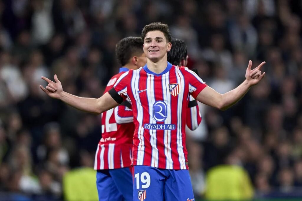 Best Strikers in the World 2025