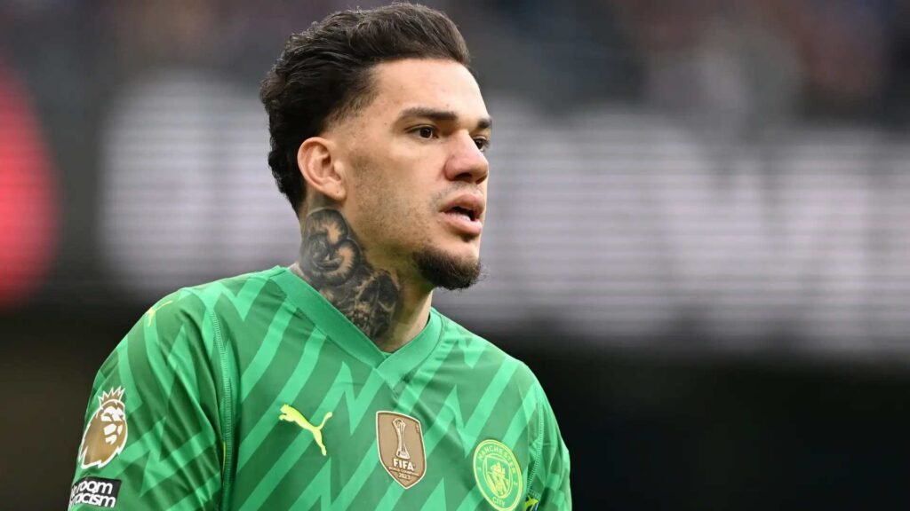 Top 10 Goalkeepers Who Conceded the Fewest Goals in 2025 9 Goalkeepers Who Conceded the Fewest Goals