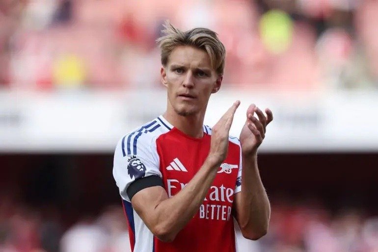 Top 10 Premier League Players to Watch in the 2025/2026 Season 9 Premier League Players to Watch in the 2025
