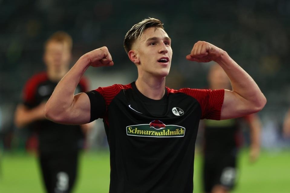Top 10 Bundesliga Players to Watch in the 2025/2026 Season 4 Top 10 Bundesliga Players to Watch