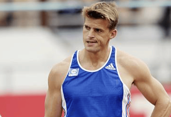 Top 10 Male Pole Vaulters : Explosive Athletes