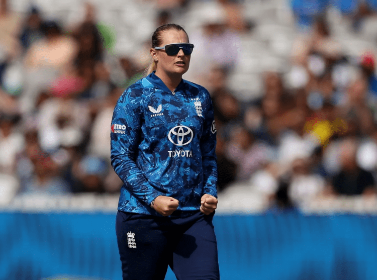 England vs India Women's ODI 2025: Stunning England Bounce Back in Rain-Hit Clash 4 England vs India Women's ODI 2025: Stunning England Bounce Back in Rain-Hit Clash
