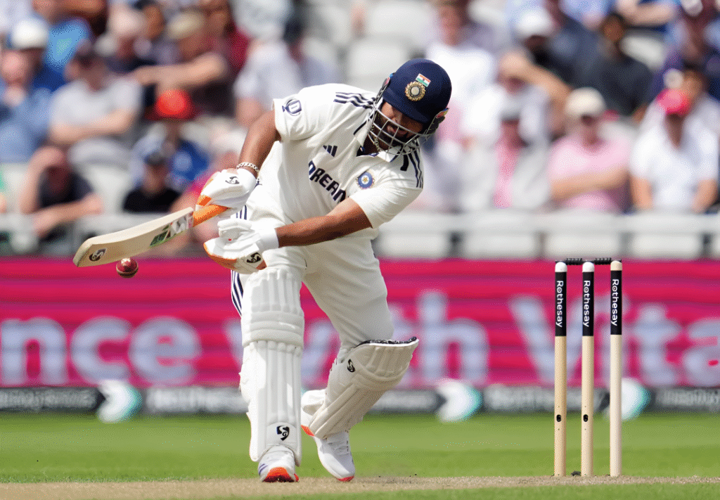 Rishabh Pant Bravery: Battling Pain and Playing with a Broken Foot in Unbelievable Fashion 4 Rishabh Pant Bravery: Battling Pain and Playing with a Broken Foot in Unbelievable Fashion
