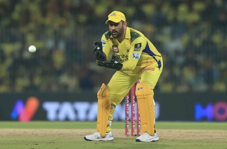 Top 10 Legendary Wicketkeepers with Most Dismissals in IPL 2025 6 Top 10 Legendary Wicketkeepers with Most Dismissals in IPL 2025