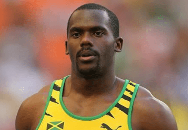 Top 10 Fastest 100m Sprints in History : Explosive Athletes 3 Top 10 Fastest 100m Sprints in History : Explosive Athletes
