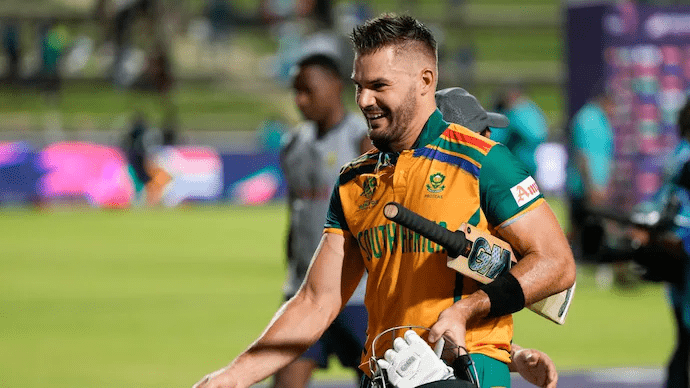 Top 10 Captaincy Decisions That Backfired in 2023–25 ICC Events 4 Top 10 Captaincy Decisions That Backfired in 2023–25 ICC Events