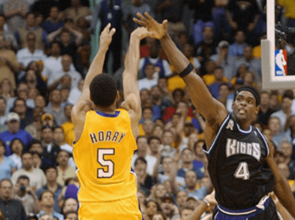 Top 10 Clutch Moments in Basketball Finals That Shocked The World 3 Top 10 Clutch Moments in Basketball Finals That Shocked The World
