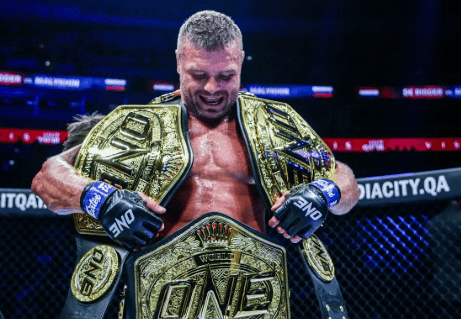 Top 10 MMA Fighters in the World in 2025 : Elite Fighters 5 Top 10 MMA Fighters in the World in 2025 : Elite Fighters