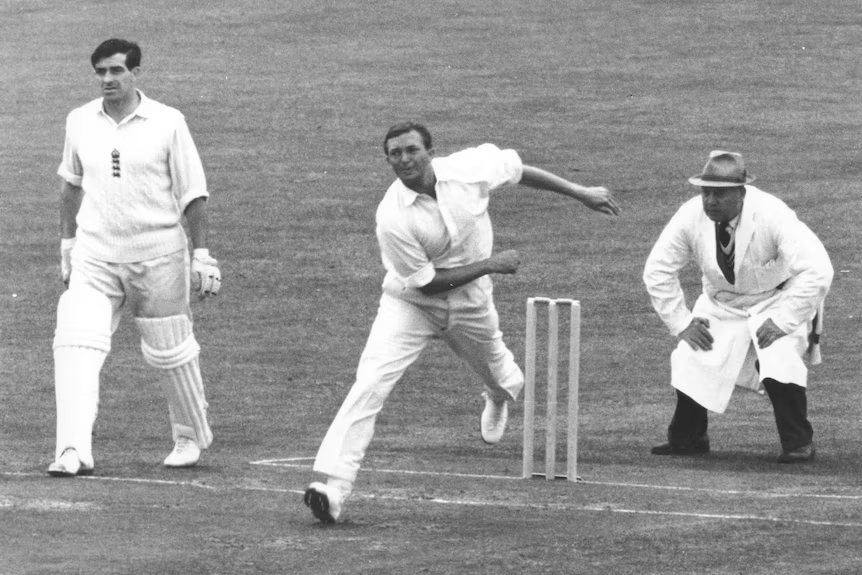 Top 10 Tests Where the Captain Took the New Ball Themselves 5 Top 10 Tests Where the Captain Took the New Ball Themselves