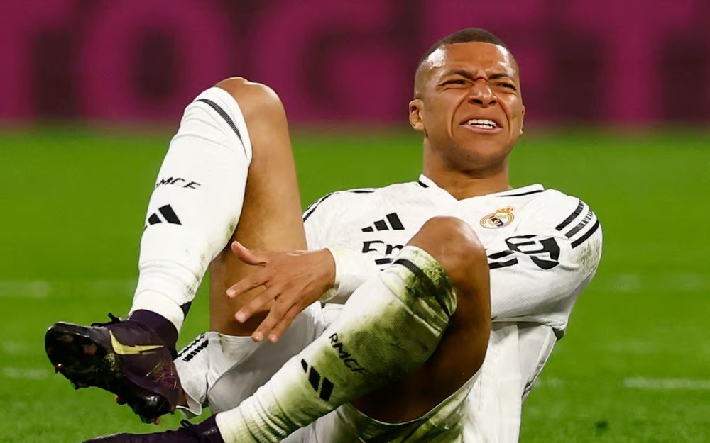 The 10 Most Devastating Football Injuries